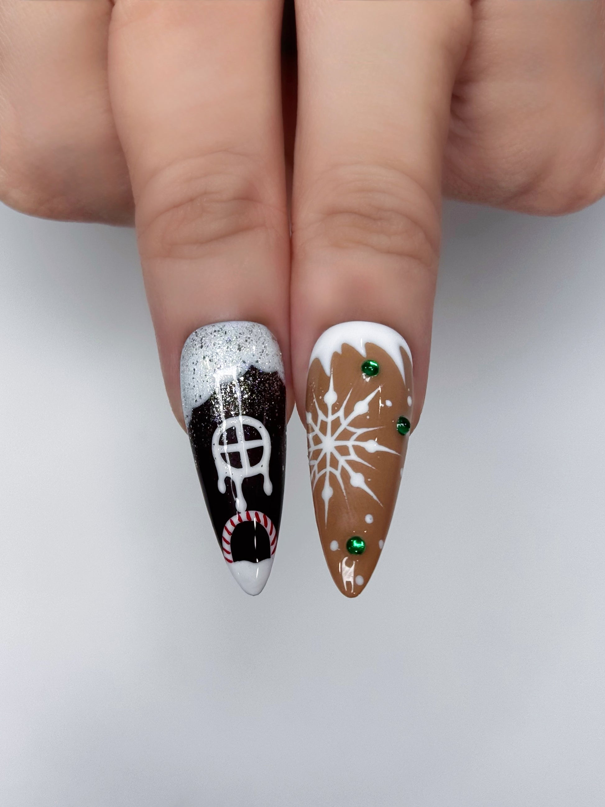 Gingerbread House Hugs