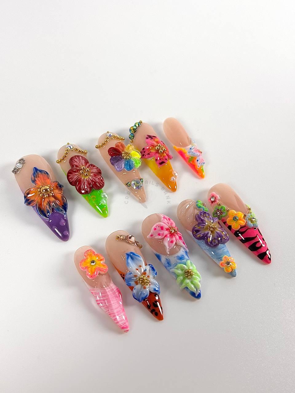Eight Colored Flower - Press On Nails