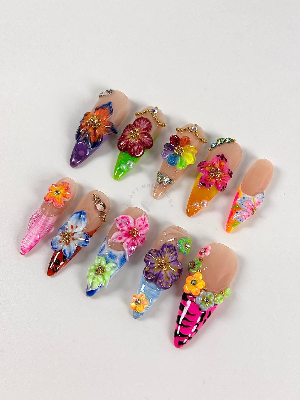 Eight Colored Flower - Press On Nails